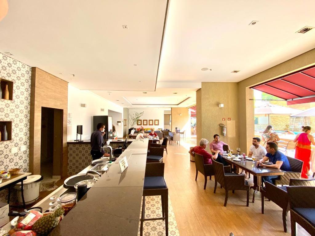 Flat Completo Com Servicos Em Hotel 5 Estrelas 里贝朗普雷托 外观 照片